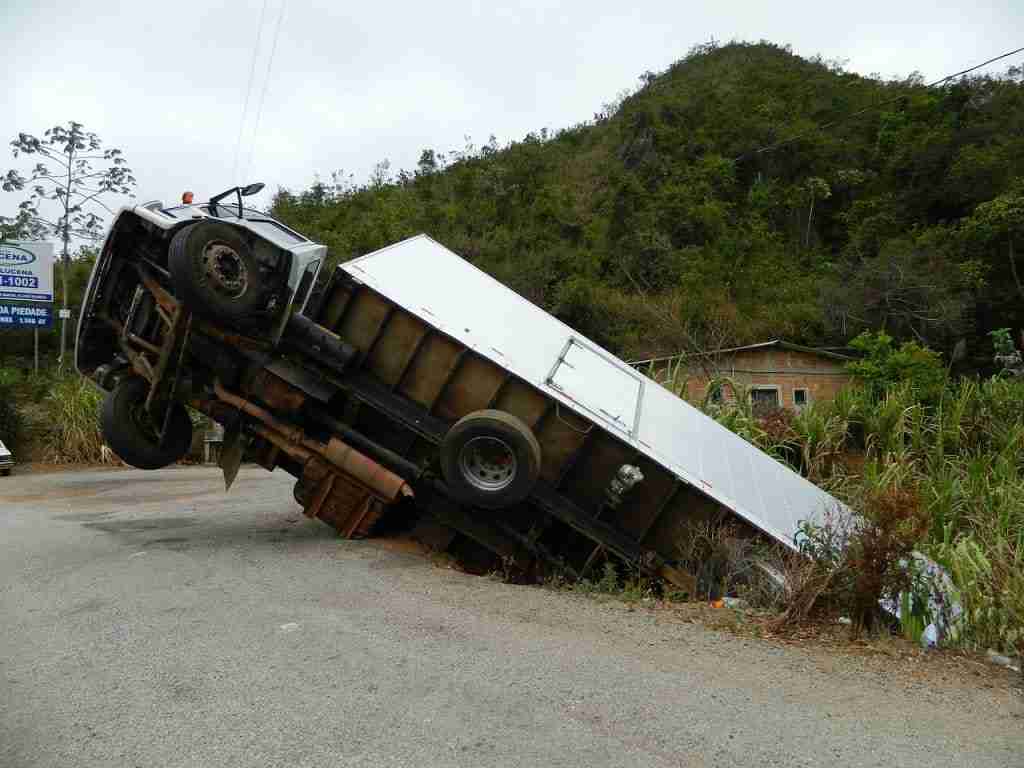 truck accidents | dump truck accident