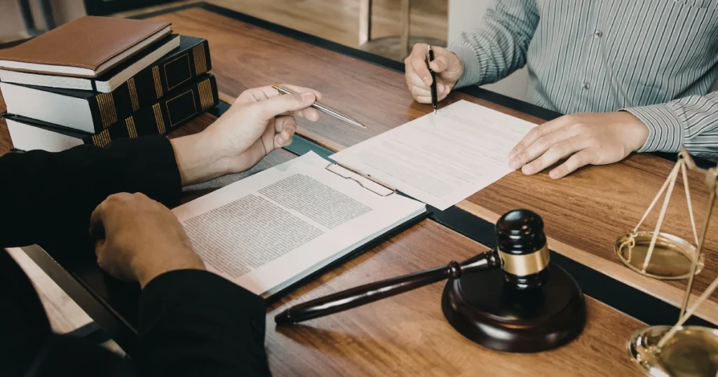 Gibsonton Personal Injury Lawyer consultation illustration for accident injury article